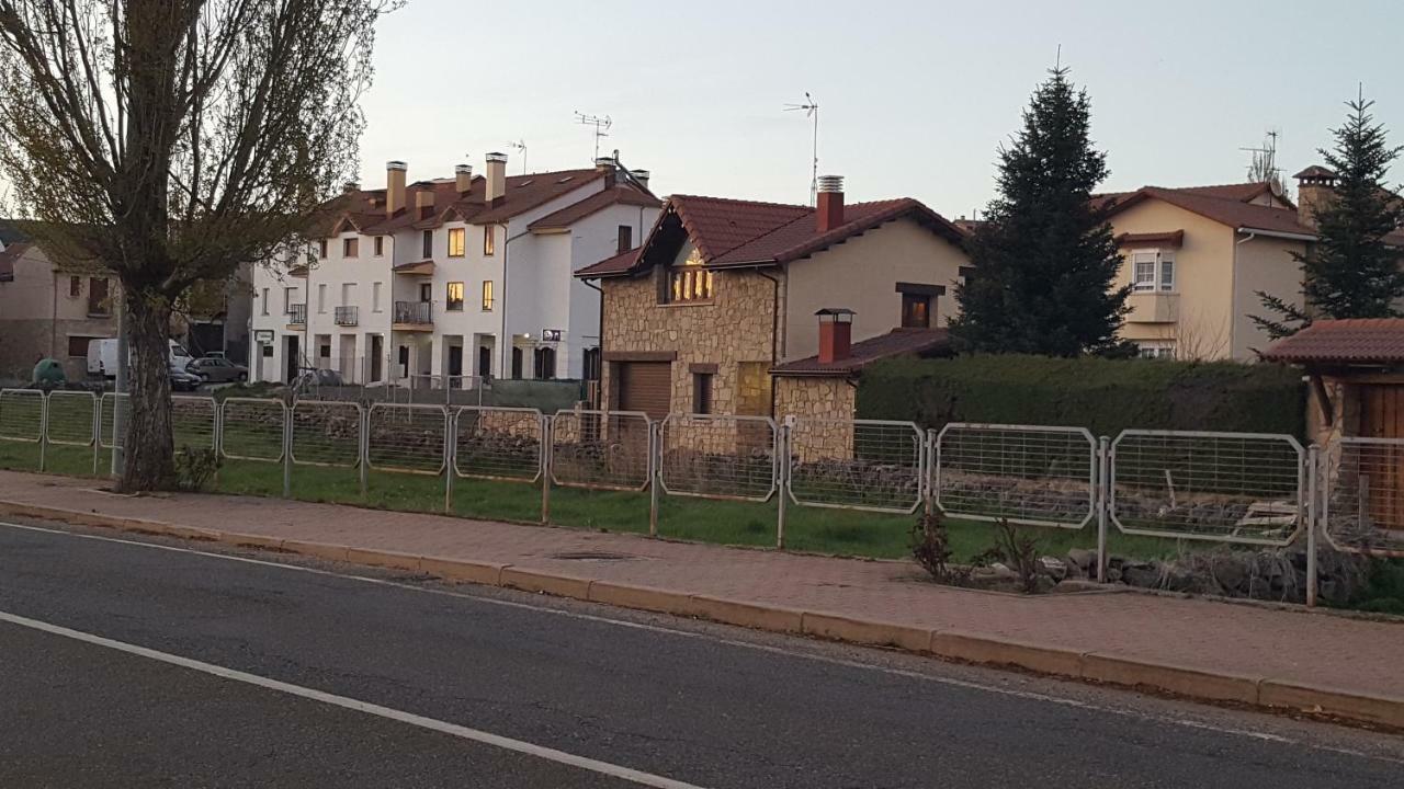 Hostal El Cordel de Gredos Navarredonda Exterior foto
